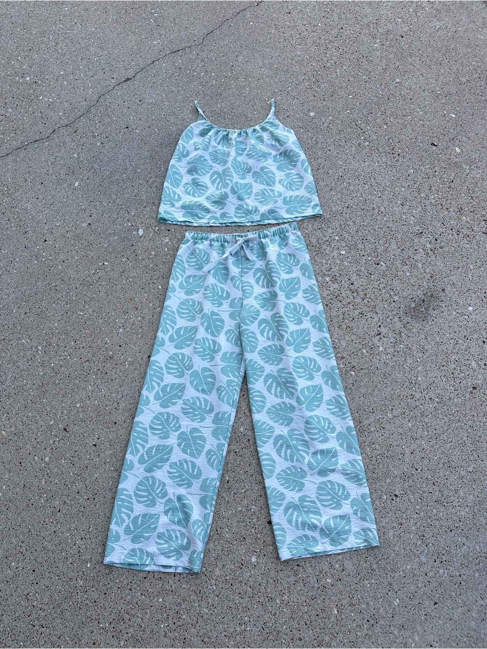 PJ Salvage Women's Sage green Matching Pajama Tank & pant set Size M (s31